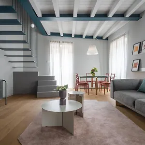 Bluemoon Apartments R&R Appartamento Milano